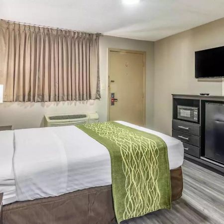 Americas Best Value Inn Opelika Buitenkant foto