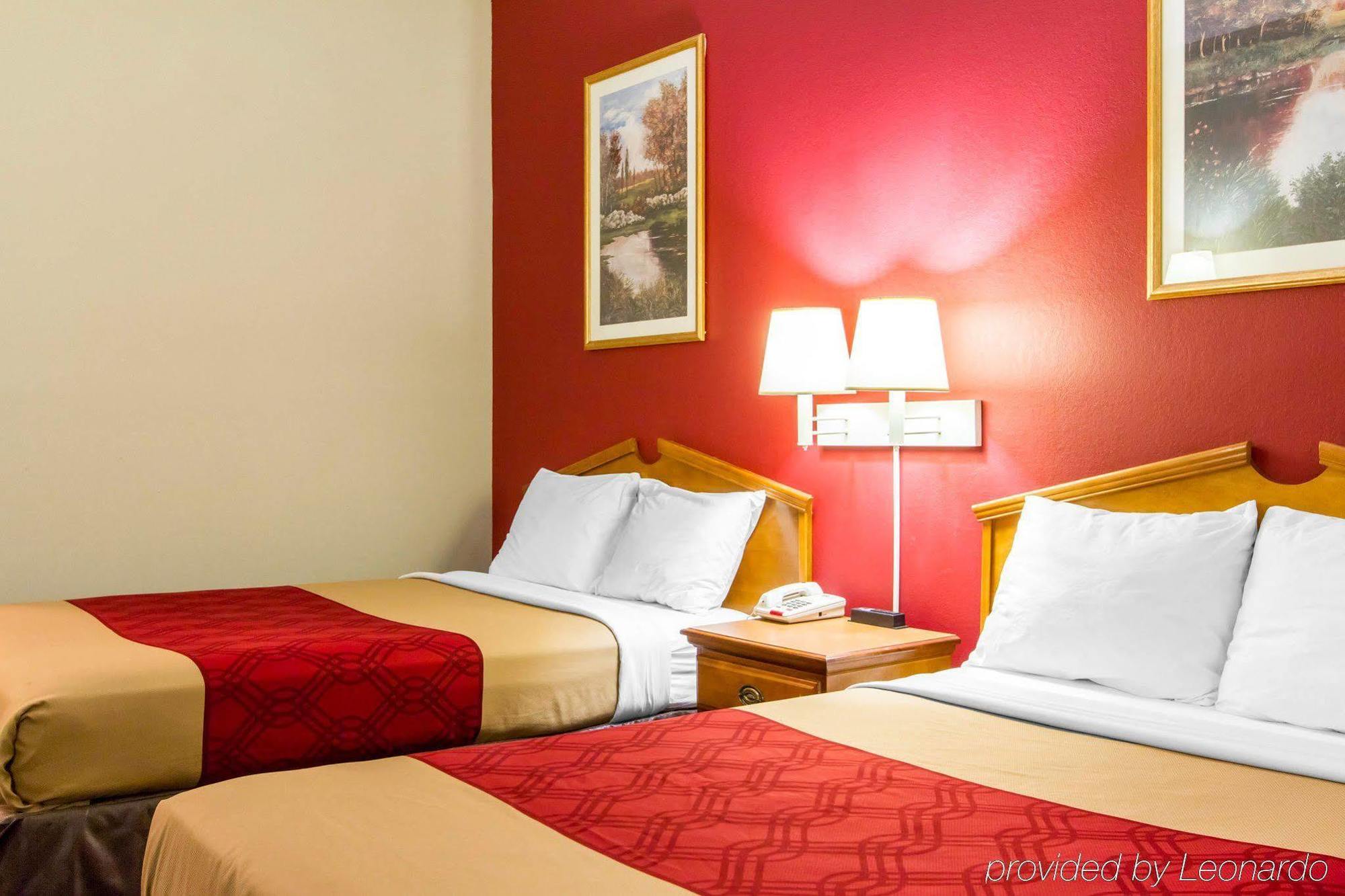 Americas Best Value Inn Opelika Buitenkant foto