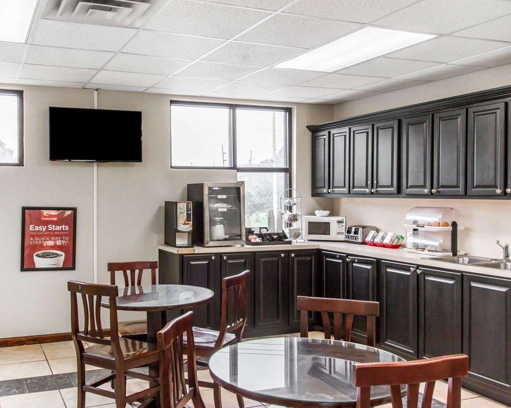 Americas Best Value Inn Opelika Restaurant foto